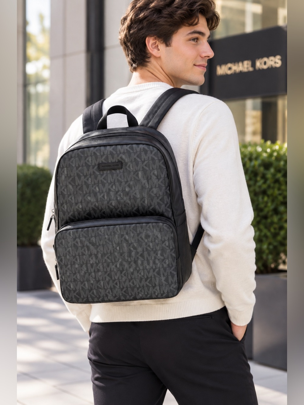 NWT Michael Kors Signature Everett Front Pocket Large Backpack.$348